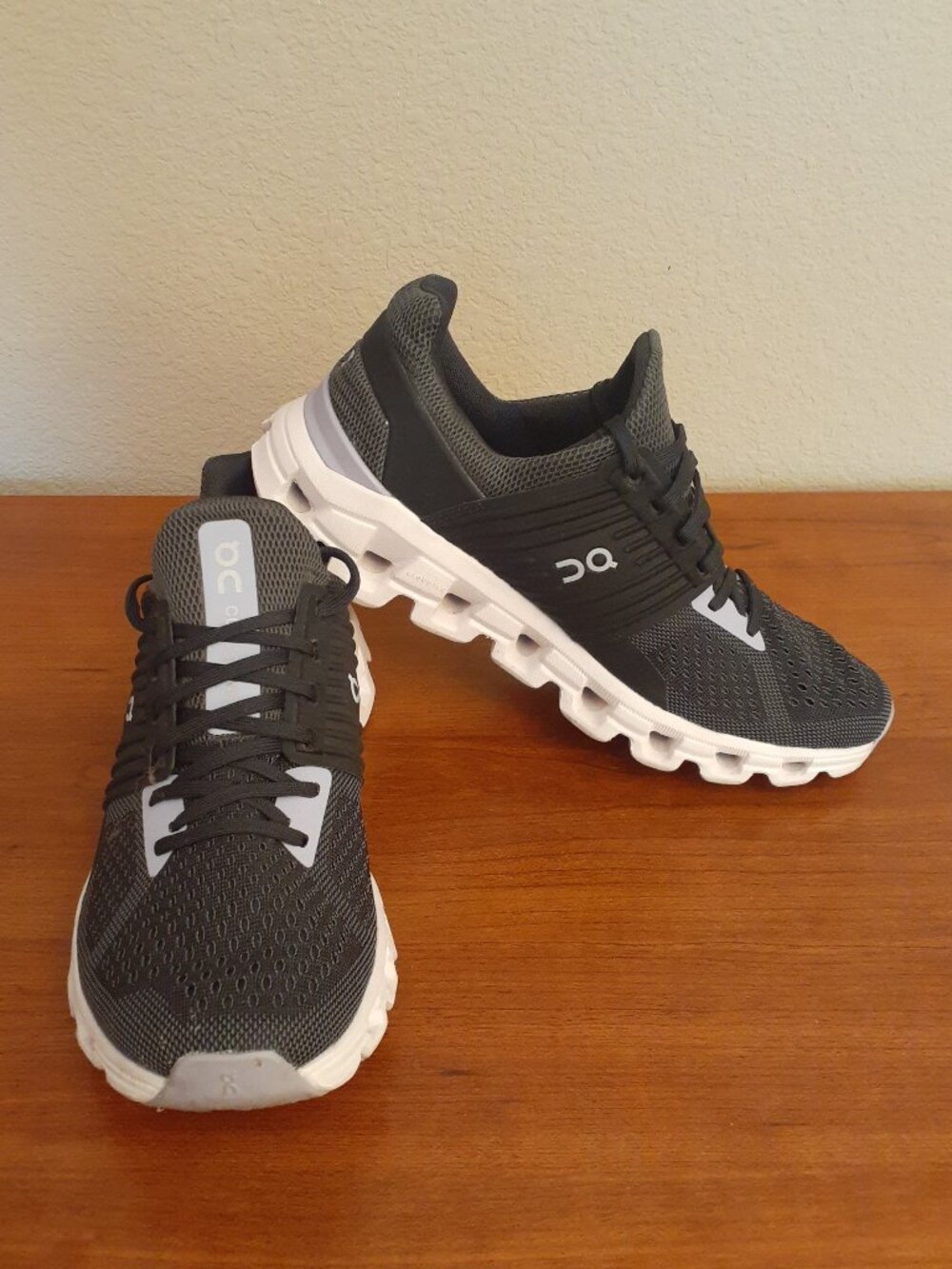 On Cloudswift Mesh Sneakers